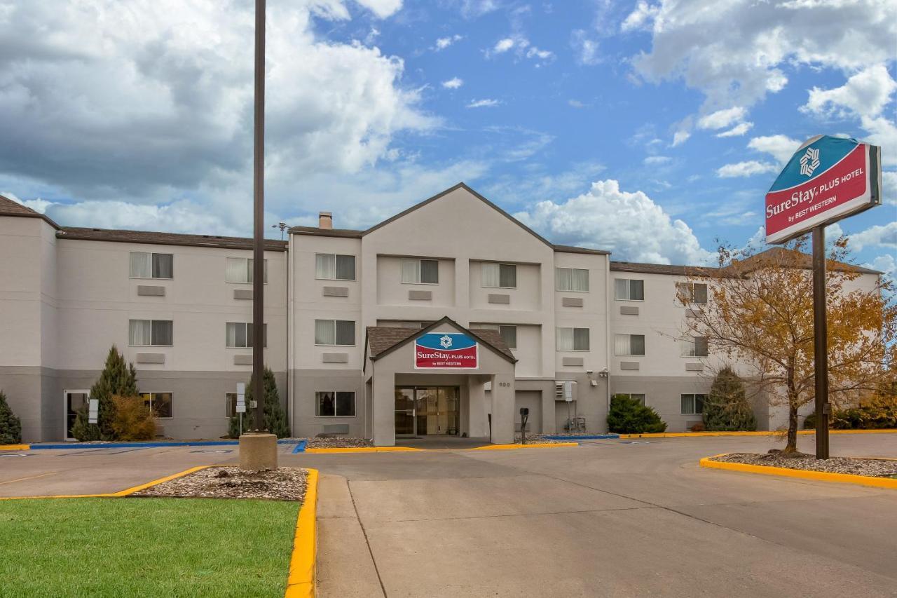 Surestay Plus Hotel By Best Western Minot Exterior photo